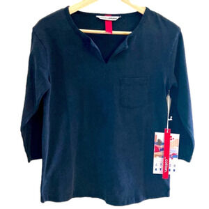 𝅺rose color NWT Caposhie T-shirt. V neck, 3/4 sleeve. Heavier cotton.